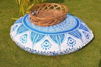 सूती भारतीय मंडला गोल पोम पोम और टसल्स के साथ सजावटी कुशन कवर