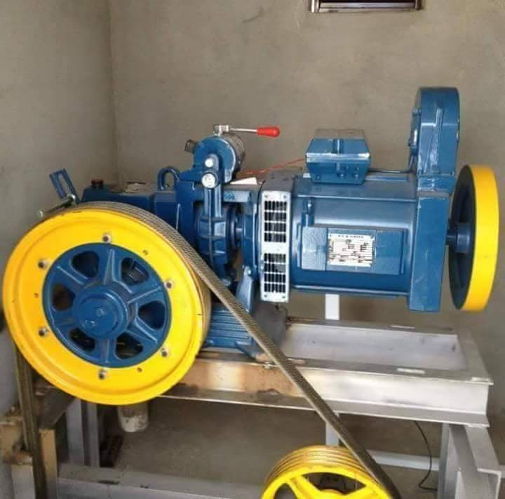 Passenger Lift Machine