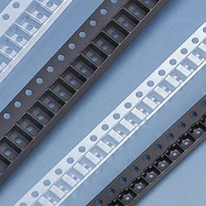 एम्बॉस्ड कैरियर टेप