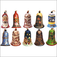 हैंगिंग पेपर माशे