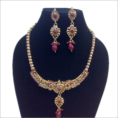 सोने का सेट