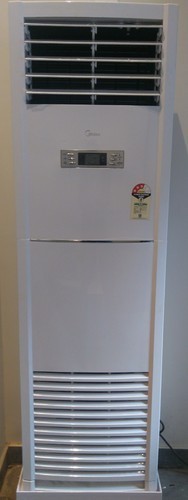 Midea Floor Standing Ac 2.0 Ton 1 Star Air Flow Capacity: 1130/946 Cubic Meter (M3)