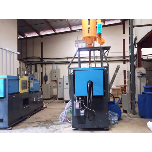 Semi-Automatic Pet Injection Moulding Machine