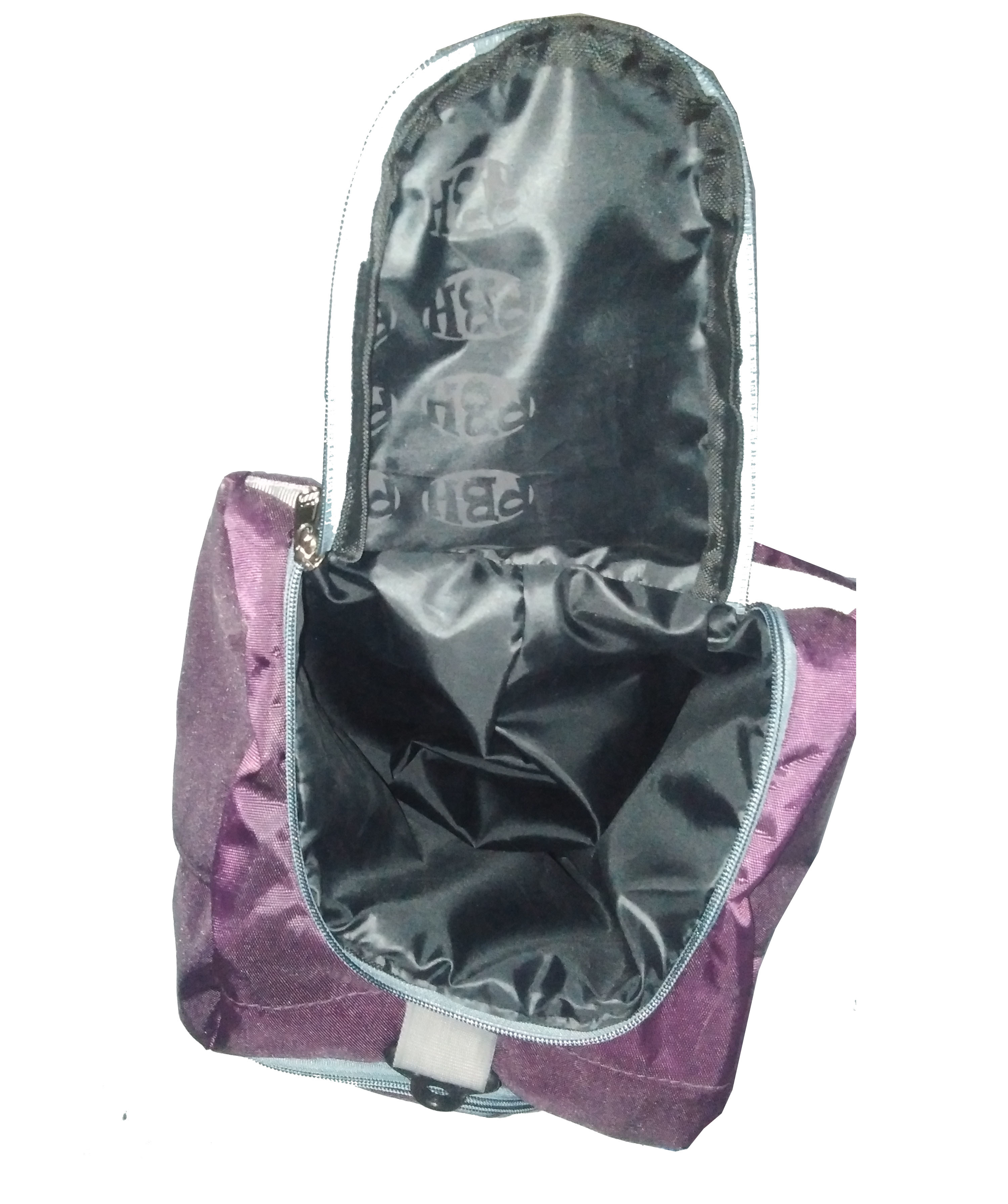Luggage Duffle Bag Capacity: 23 Liter (L)