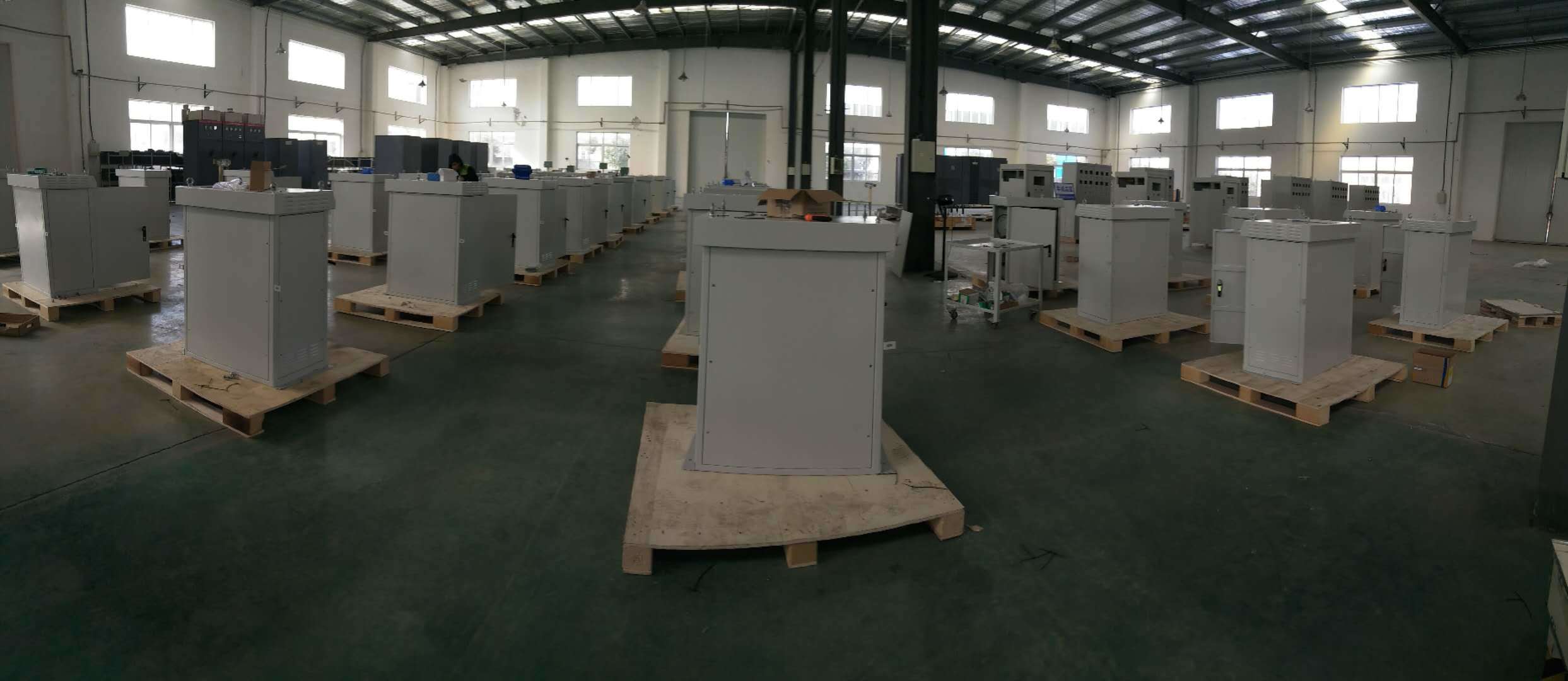 Dynamical Voltage Regulator Rectifier