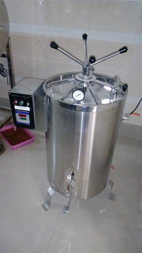 Autoclave . Chamber Size: 550 X 750mm