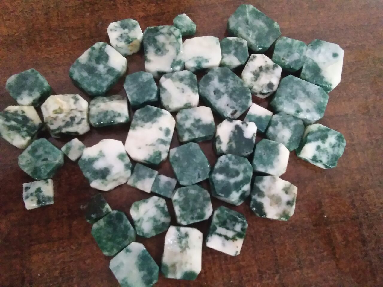 Moss Agate Stone Grade: Fine Good Polish