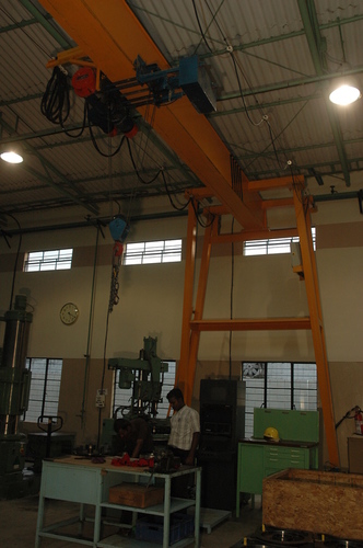 सेमी गॉलीथ गैण्ट्री क्रेन्स