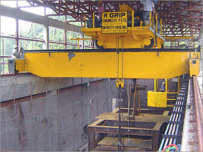 DG EOT क्रेन 130/10TON