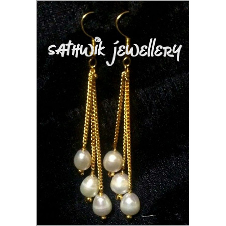 चेन थ्रेड इयररिंग