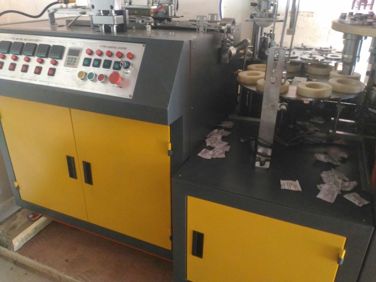 Yellow Fully Automatic Paper Cup Making Machine
