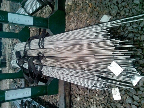 व्हाइट लाइन 1.2419 के साथ नीला