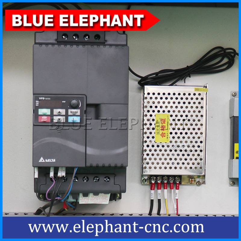 Vacuum Cleaning System 3 Axis 1550 Woodworking Cnc Router Machine Heavy Duty Multi Purpose Wood Router For Mdf Cutting