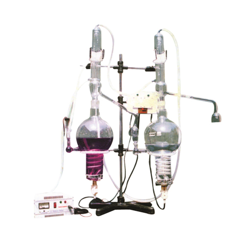 Distillation Apparatus Size Range: 3 - 10 Liters ( Flask Capacity )