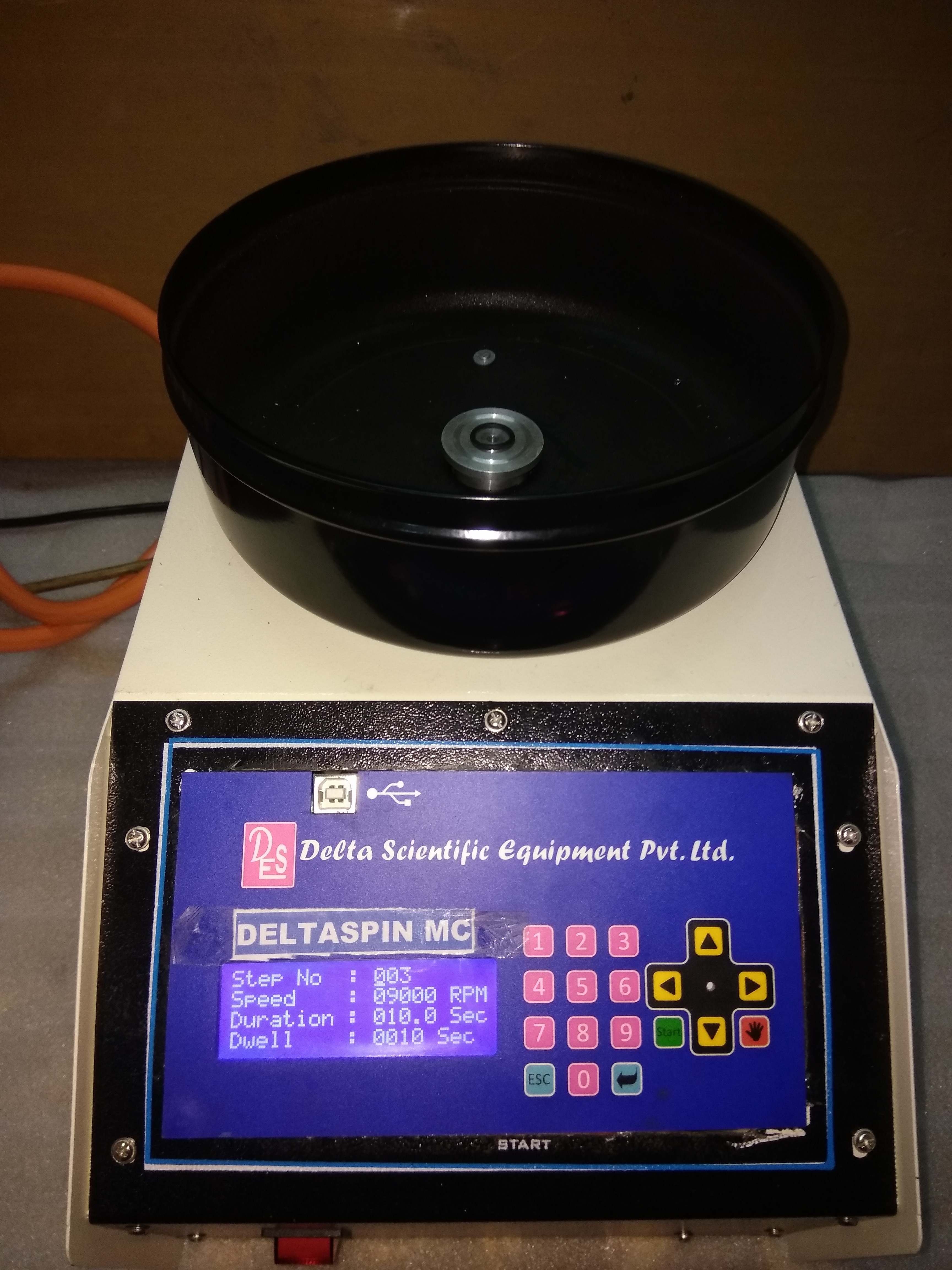 Programmable Spin Coater Temperature Range: 110 Celsius (Oc)