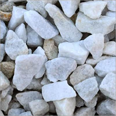 चूना पत्थर का टुकड़ा