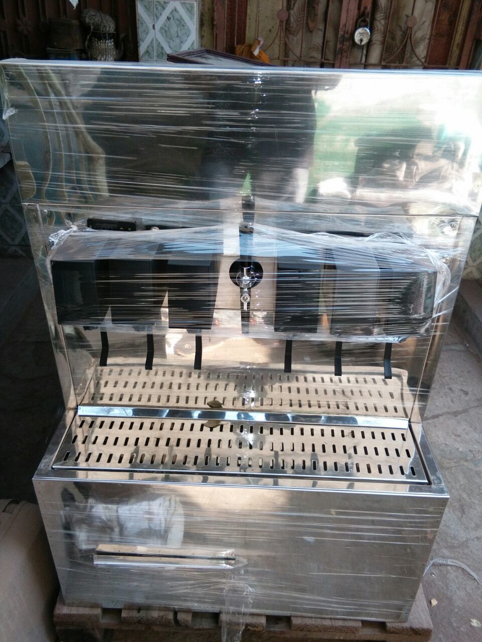 Automatic Soda Punch Soda Machine