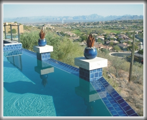 स्विमिंग पूल मोज़ेक टाइल