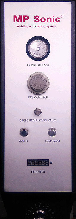 15k 5600w Trigger Force Ultrasonic Welder Dimensions: 850*800*2100 Millimeter (Mm)