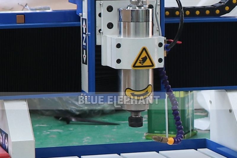 Vacuum Cleaning System 4040 Cnc Wood Machinery Woodmaking , Cnc Router Machine Price , Door Making Machine