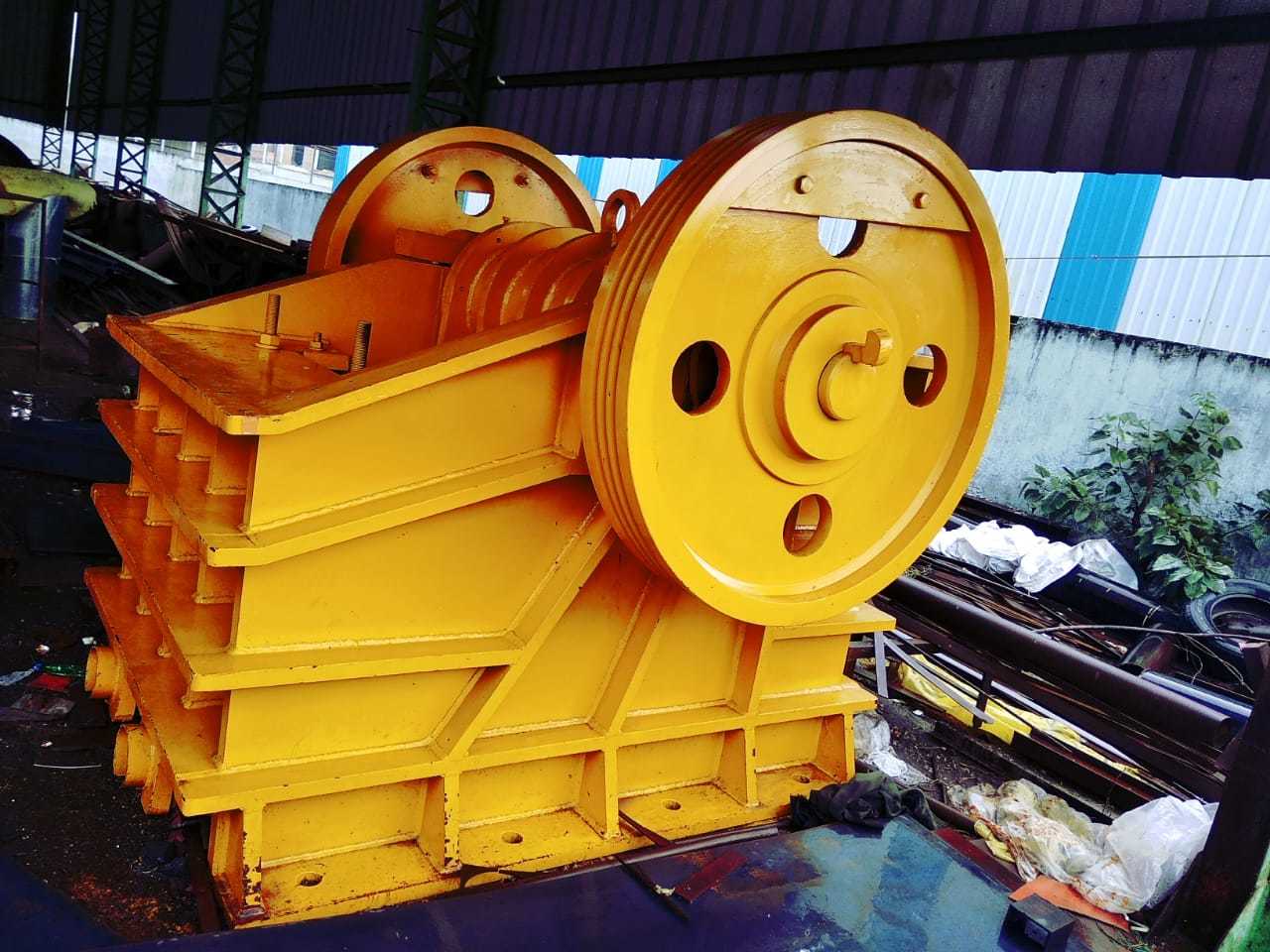 Cone Crusher - Dolomite, Granite, Stone, Limestone, Graphite, Slag, Iron Ore, Coal Crushing | Hydraulic Drive, Computerized, 1-year Warranty, Customizable Color, Manual Operation