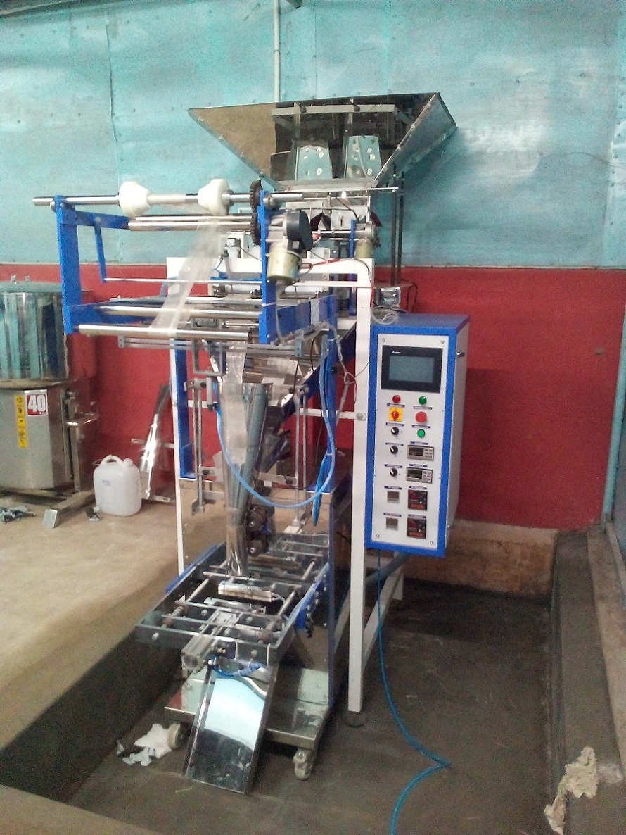 Grains Packing Machine - Stainless Steel, 4x4.5x7 Feet | Automatic, Plc Control, 10-1000 Gram Capacity, 40 Pouches/minute