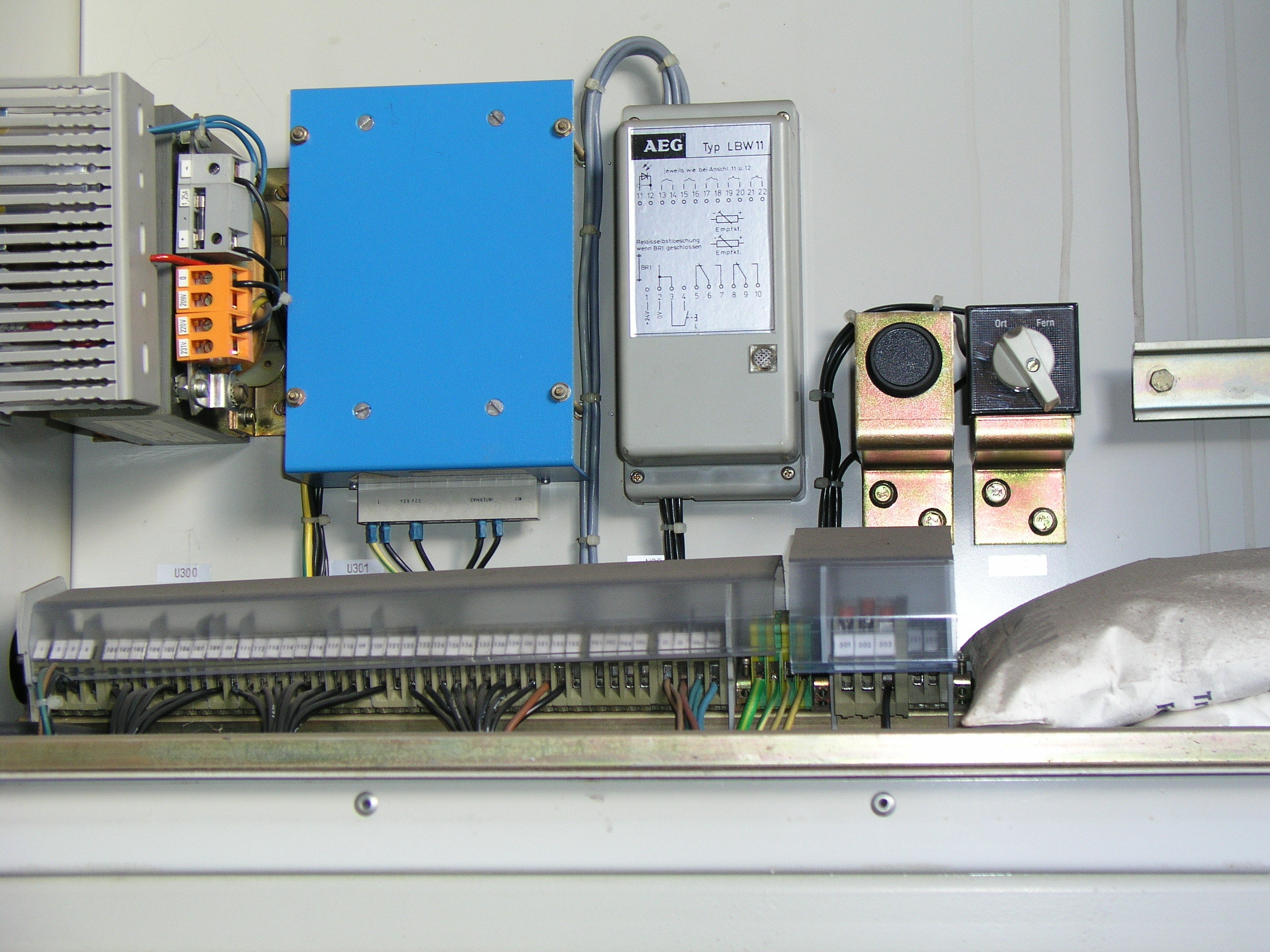 Aeg 12kv Vacuum Circuit Breaker Switchboard