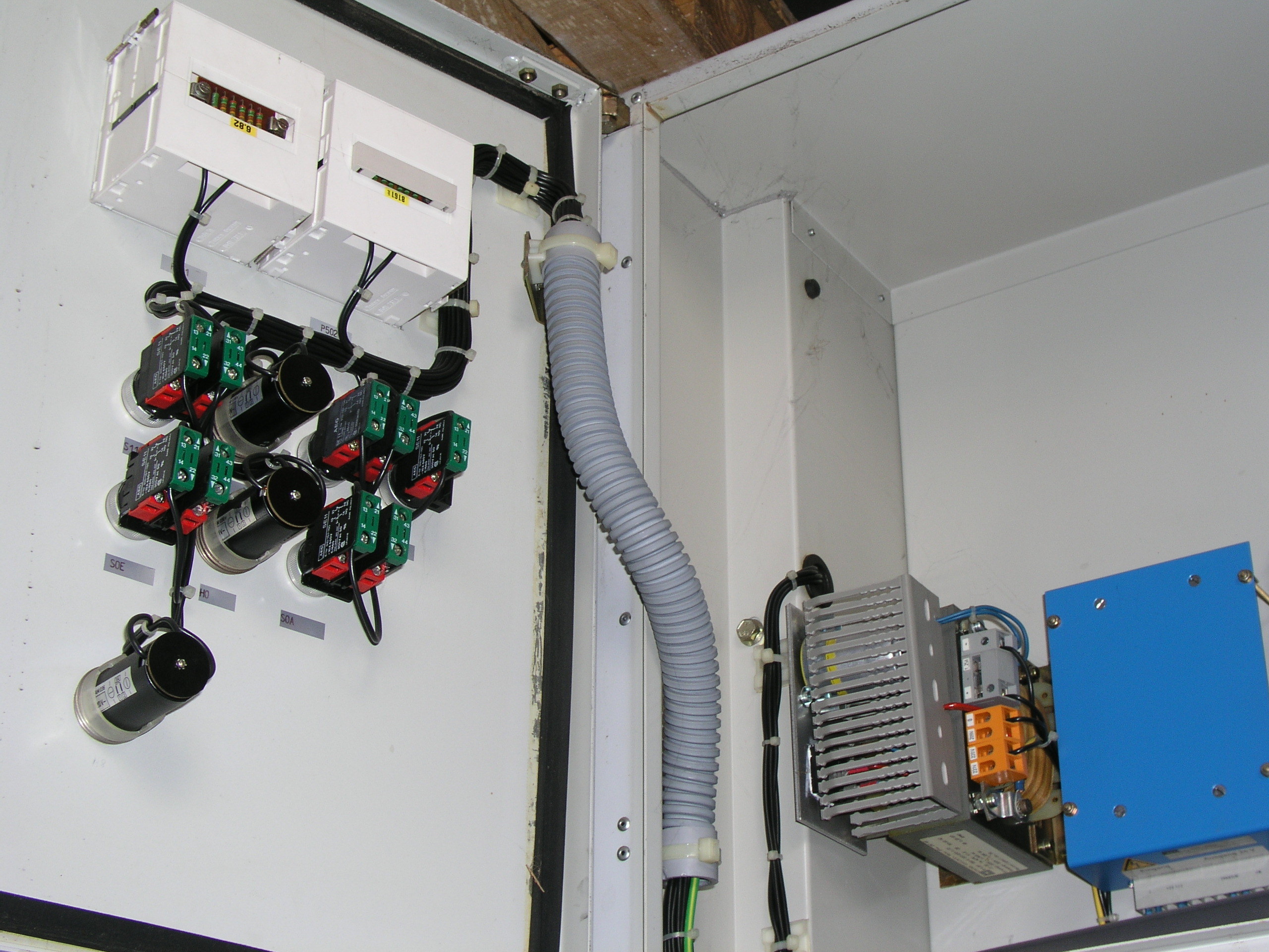 Aeg 12kv Vacuum Circuit Breaker Switchboard