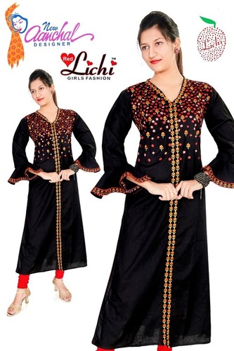 महिलाओं के फैंसी कुर्तियाँ