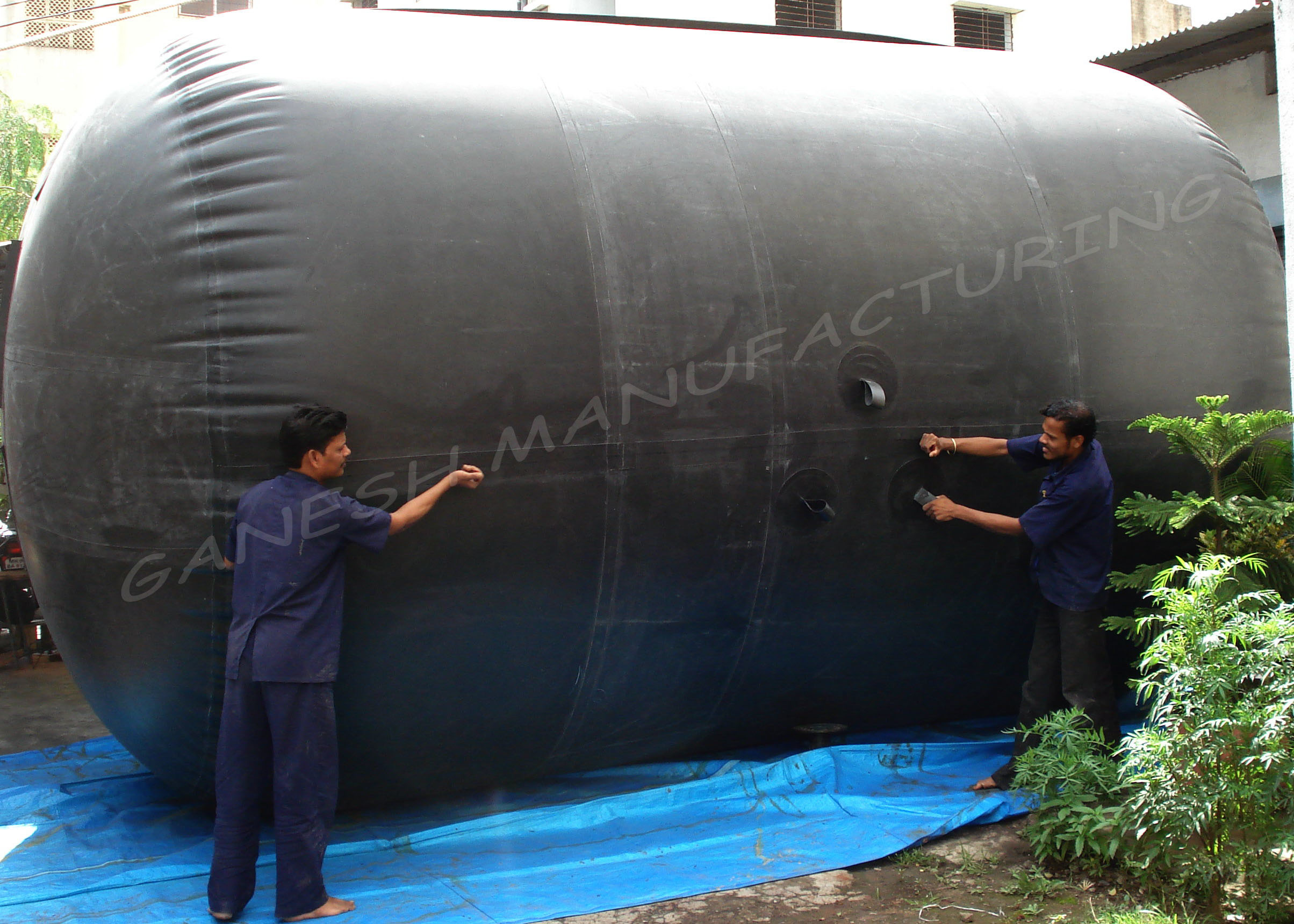Biogas Balloon - Hypalon Coated Polyester Fabric, 5 Cubic Meter Capacity, Lightweight Cylindrical Design, Uv Resistant And Maintenance Free