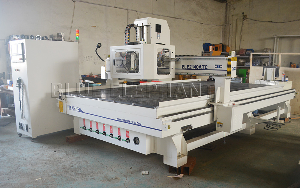 Cnc Router - 2100x4000x200mm Metal Build | 8-slots Carousel Tool Changer, High Precision, Low Energy Consumption, Vacuum Cleaning System