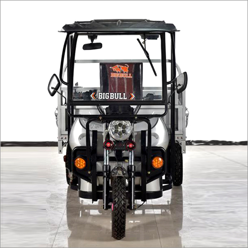 Electric Rickshaw Loader