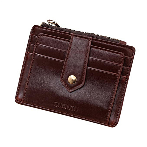 चमड़े का भूरा क्रेडिट कार्ड धारक