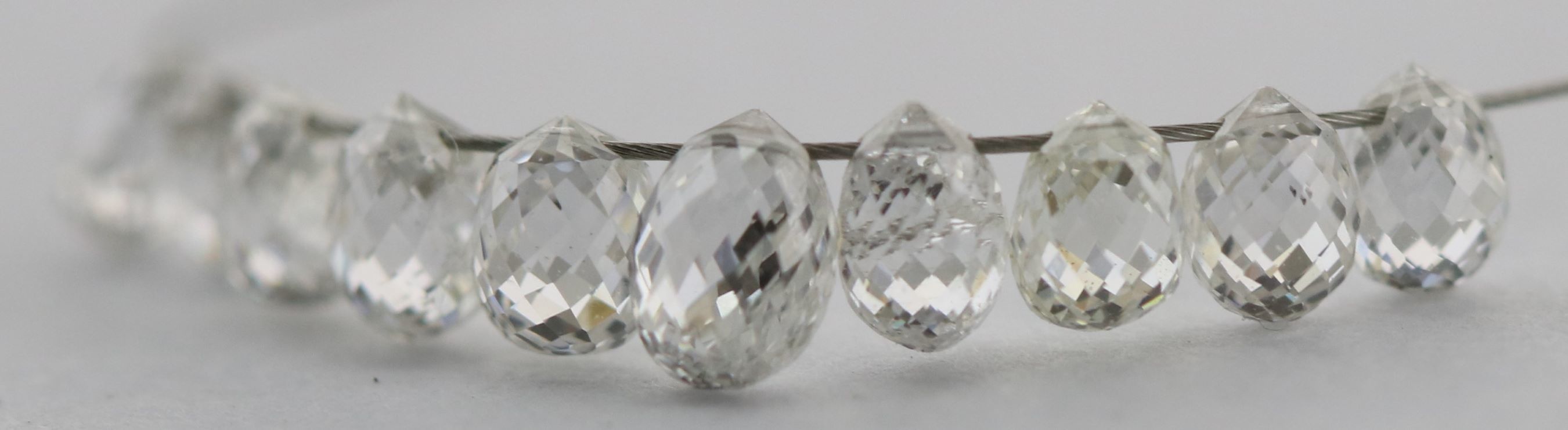 Diamond Beads Diamond Carat: 1.35 Carat