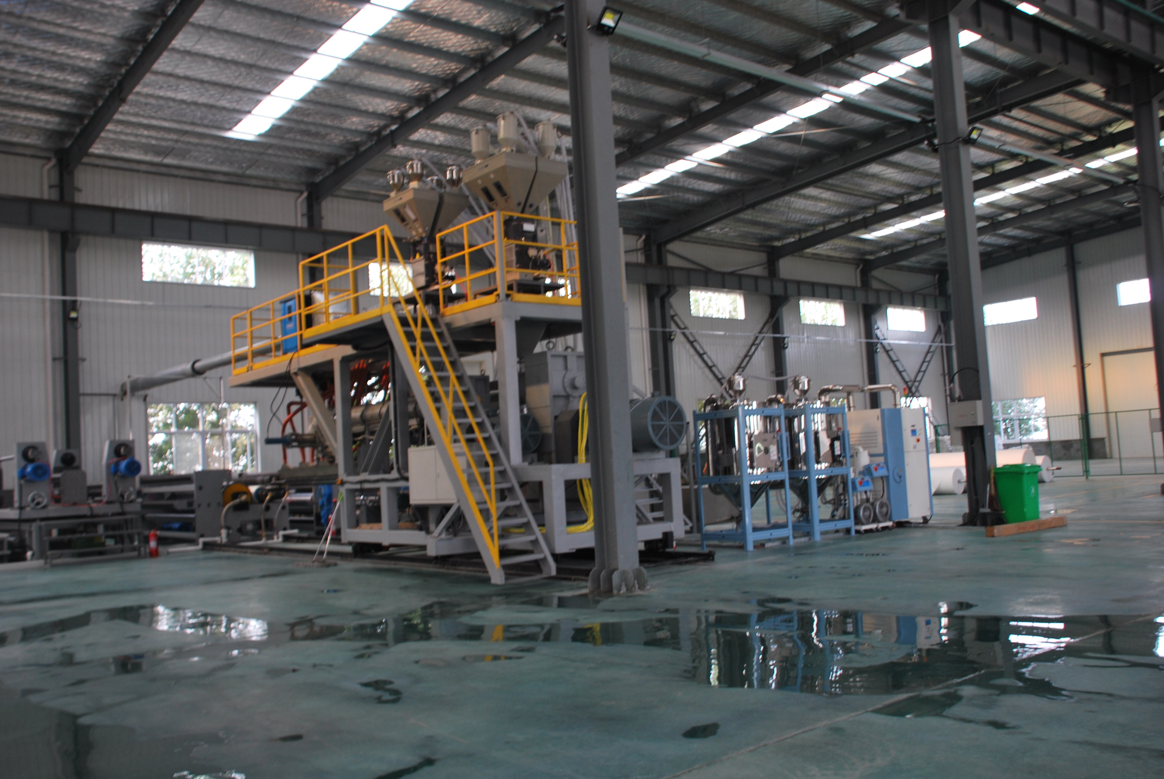 Automatic Wide Width Extrusion Lamination Machine