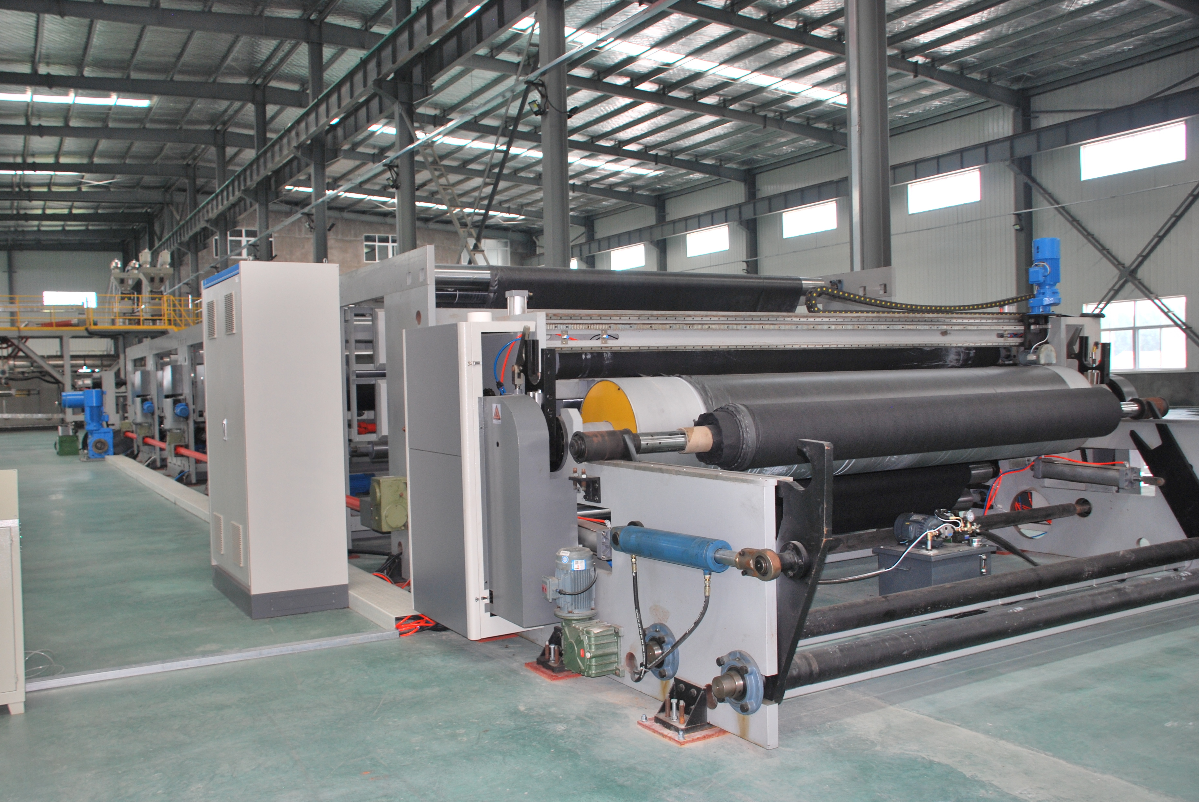 Extrusion Lamination Machine - Pp Material, 35x15x6 Cm, White Color | Plc Control, Automatic Grade, High Efficiency, User-friendly Touch Screen, Low Noise, Eco Friendly, 500,000 Capacity