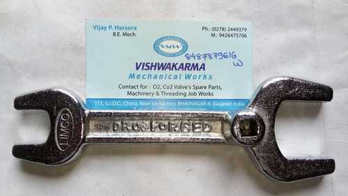 Medical Spanner - High-Grade Alloy | Valve Key Spanner for Gas Applications, Durable Design, Enhanced Torque Control
