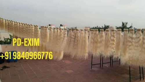 सुनहरे बालों की वेफ्ट एक्सटेंशन