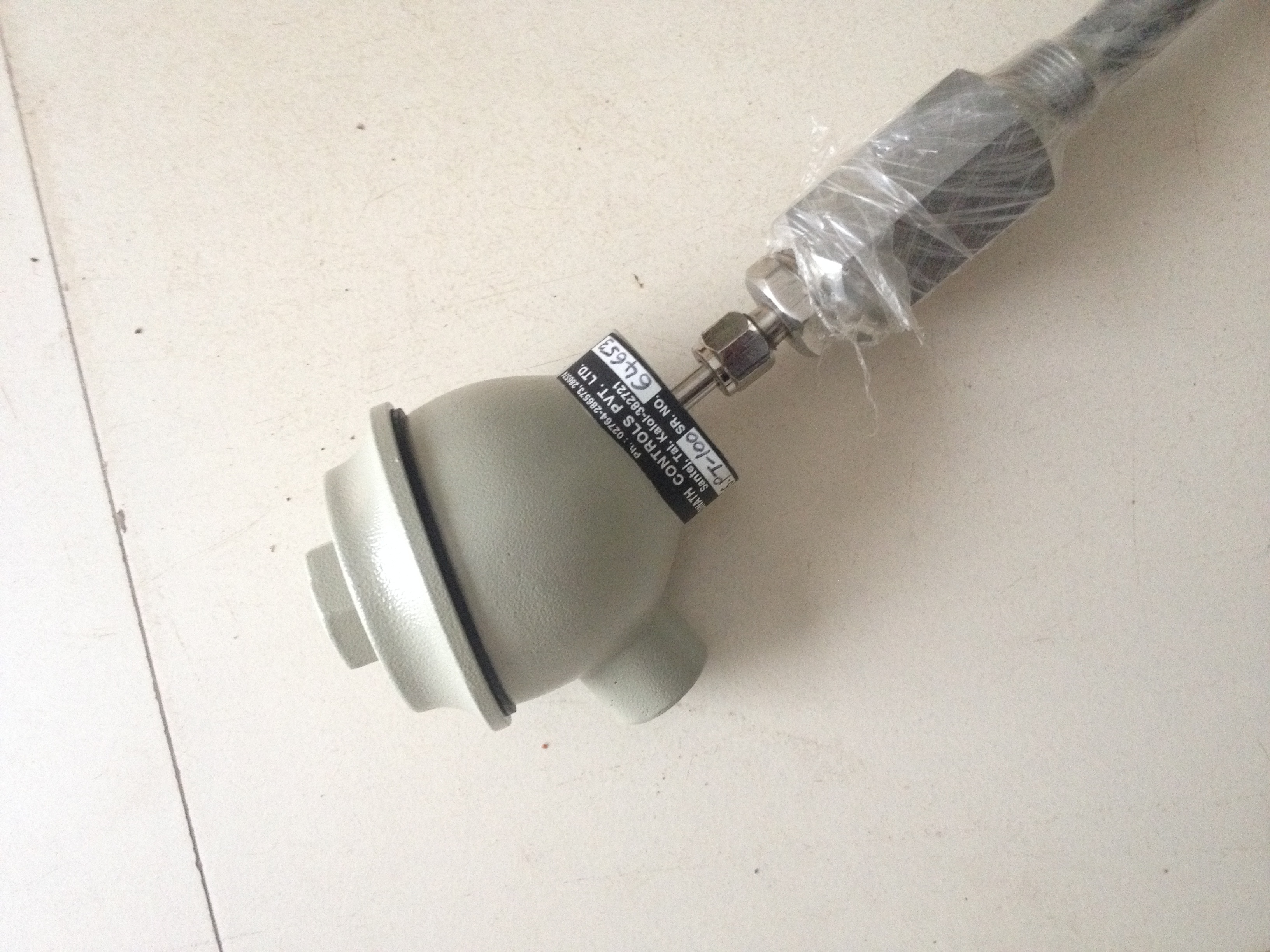 Thermocouple - Customized Sensor Types, Temperature Range 0-1200â°c, Length 2m | Features Dual Display, Water Resistant, Long Functional Life
