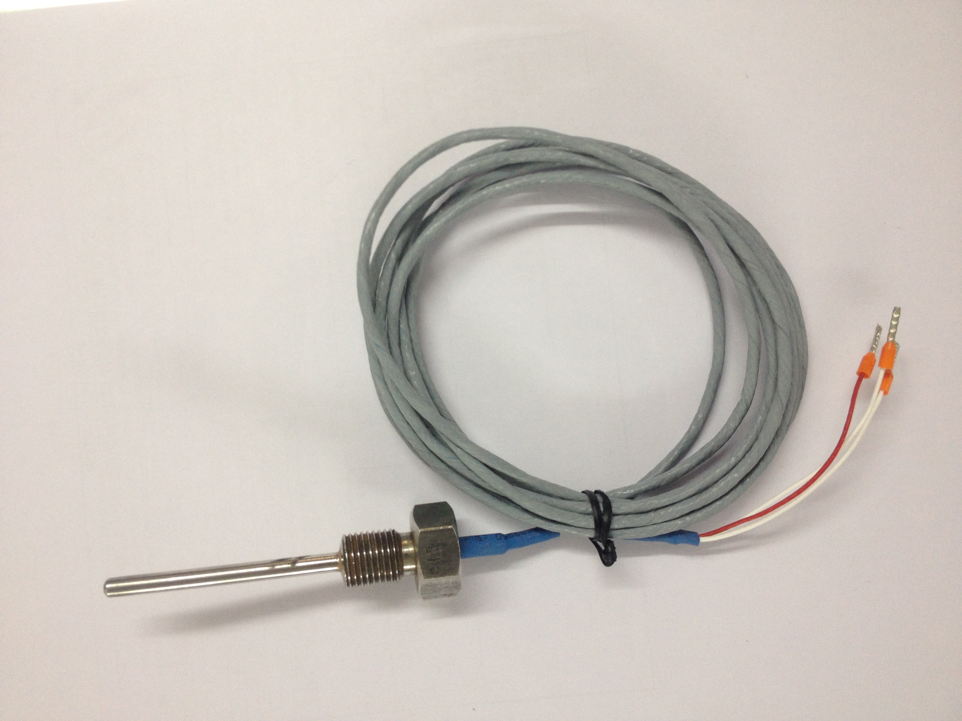 Thermocouple - Customized Sensor Types, Temperature Range 0-1200â°c, Length 2m | Features Dual Display, Water Resistant, Long Functional Life