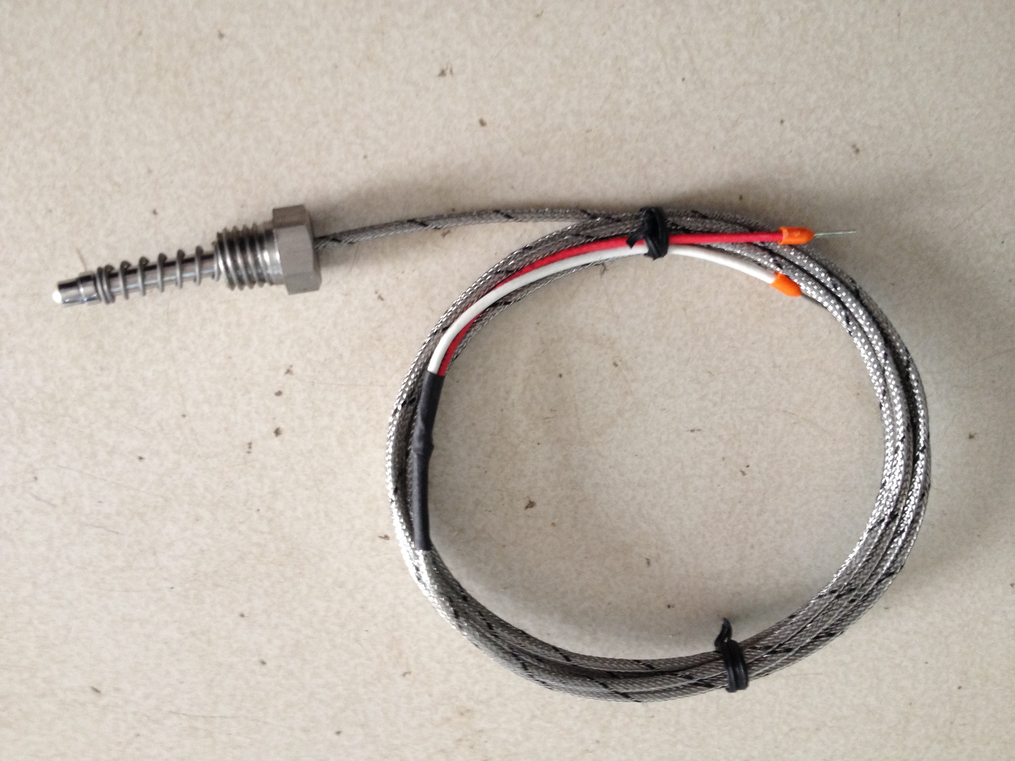 Thermocouple - Customized Sensor Types, Temperature Range 0-1200â°c, Length 2m | Features Dual Display, Water Resistant, Long Functional Life