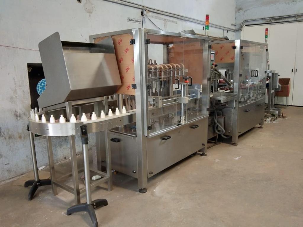 Servo Base Filling Machine - Stainless Steel, Automatic Control | High Viscosity Handling, User-friendly Operation, Trusted Durability