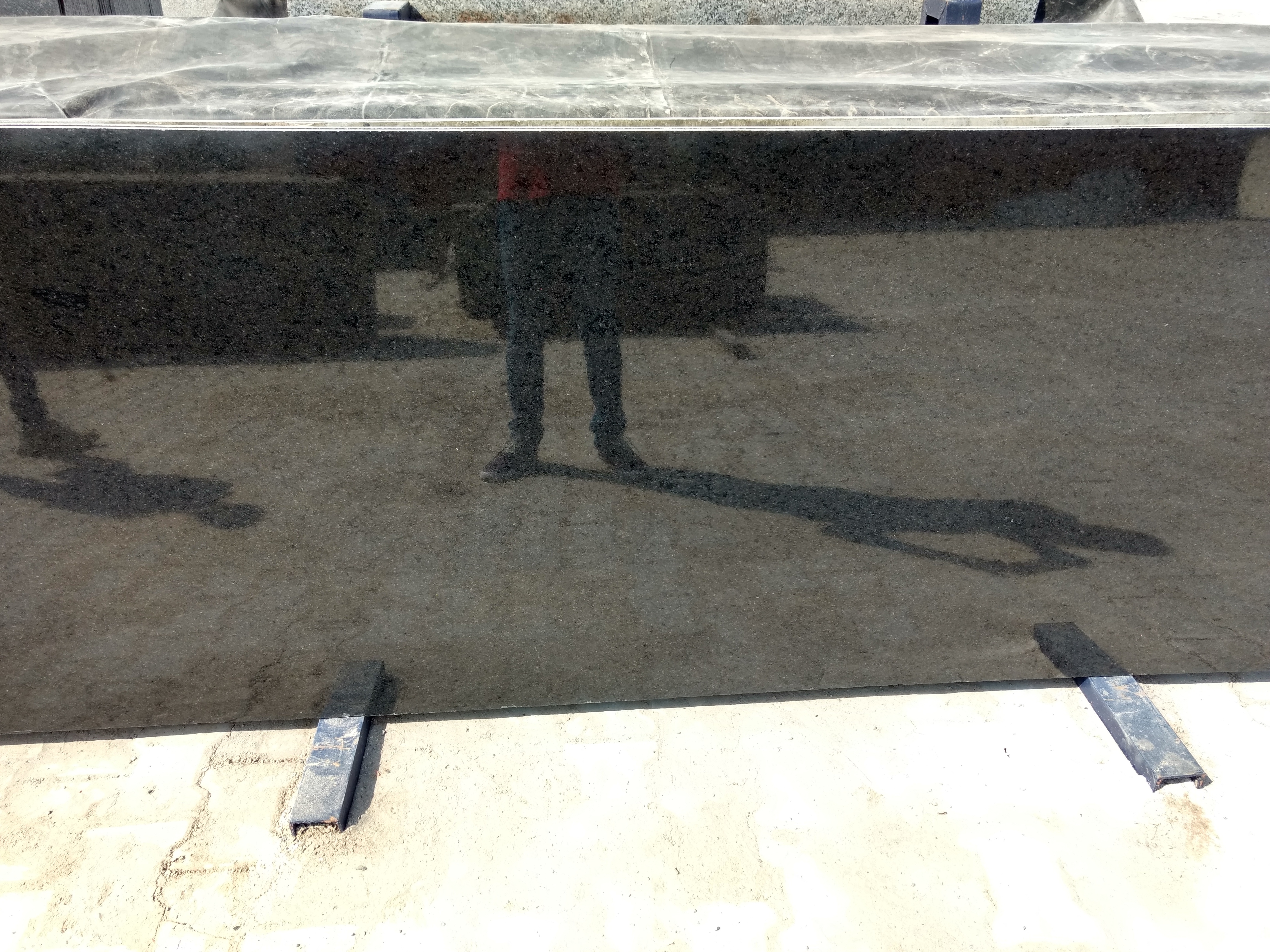 Malkot Black Granite - 102x30x100 Cm, Polished Finish, 17mm Thickness, Luxurious Black Color, Elegant Slab For Countertops And Flooring
