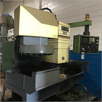Leadwell MCV 1300D Vertical Machining Center - Painted Finish, Automatic Operation | White & Grey Design, Electric Power Source