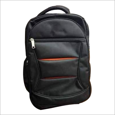 काला स्कूल बैग