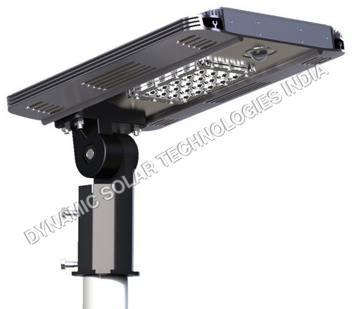 700 Lumens Fully Automatic All-In-One LED Solar Street Light