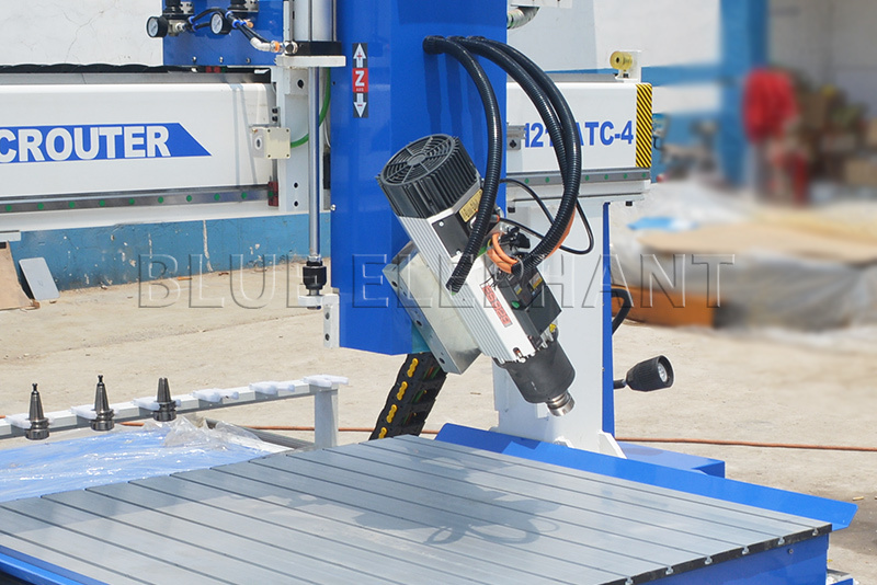 Vacuum Cleaning System 1212 4 Axis Atc Cnc Wooden Engraving Machine , Germany Siemens Controller Wood Cutting Machine