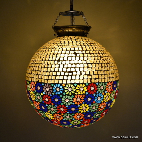 मल्टीकलर डेकोरेशन गिफ्ट हैंडक्राफ्टेड ग्लास वॉल हैंगिंग