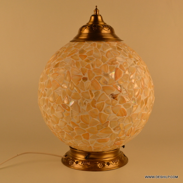 Yellow Mother Of Pearls Glass Table Lamp With Metal Fitting