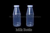 प्लास्टिक की दूध की बोतल